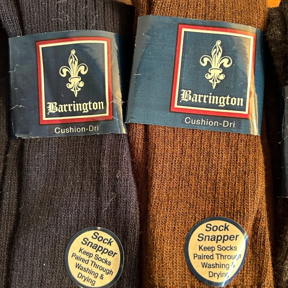 NWT two (2) VINTAGE SEARS BARRINGTON SOCKS with sock keeper snaps